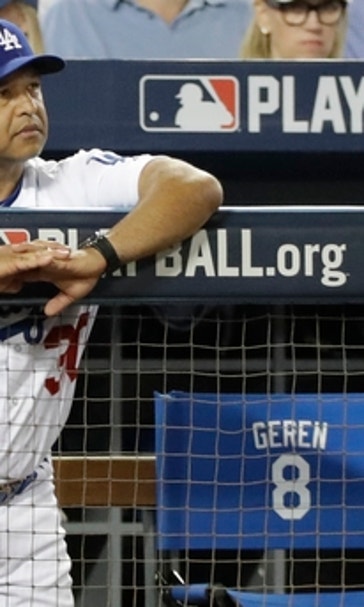 Managing friends Roberts, Hinch head to head in World Series